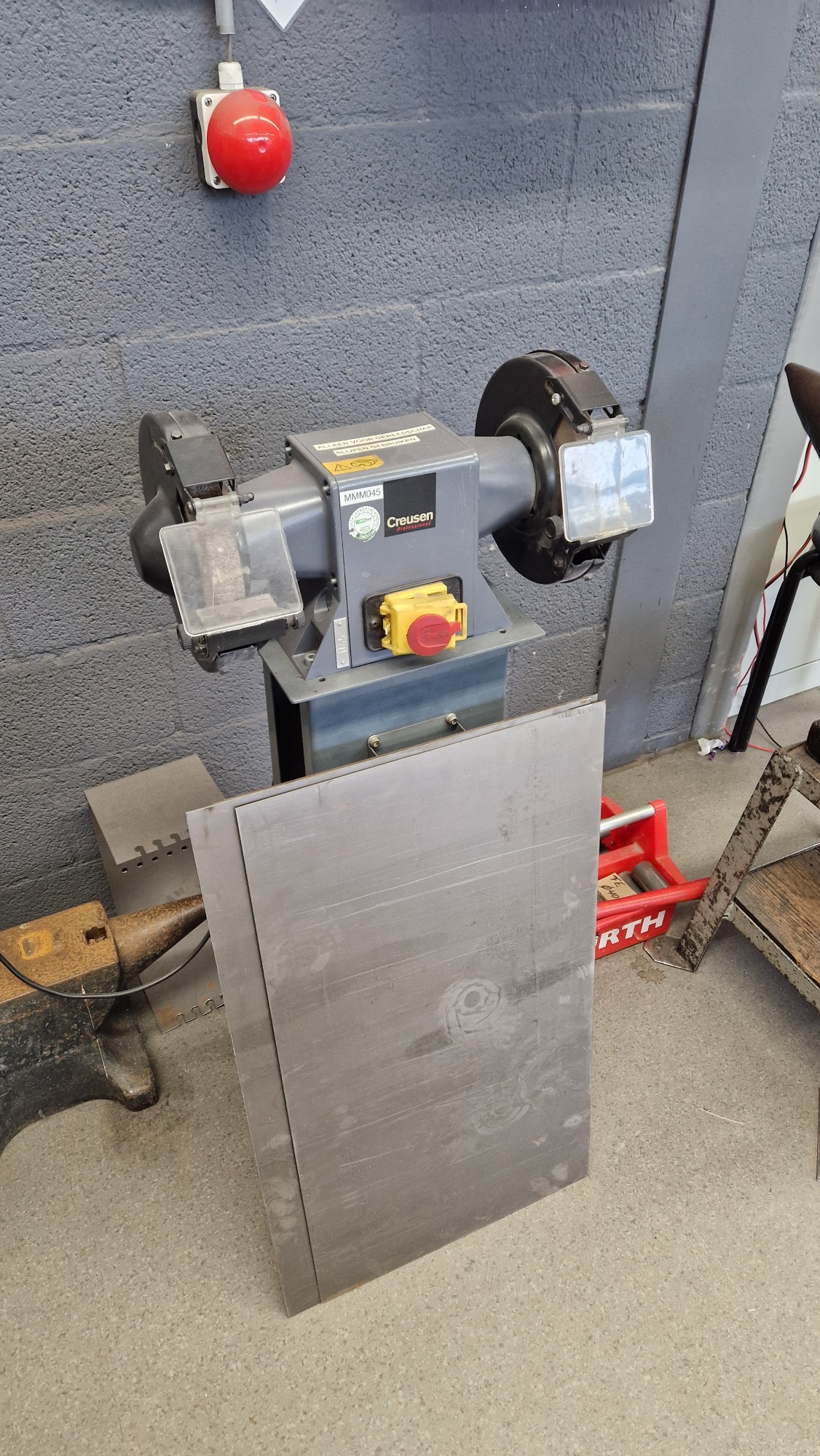 Creusen DS 8200 T Werkbankslijper